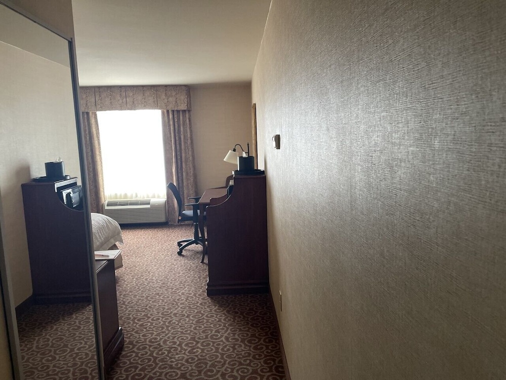 Hampton Inn Rawlins - photo 33