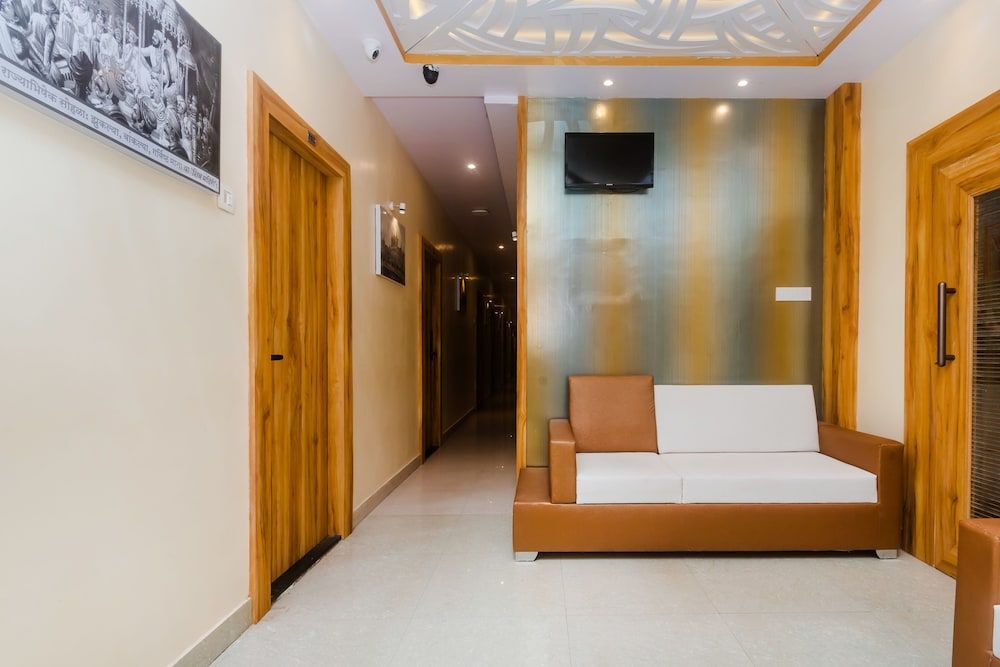 Oyo 37552 Suncity