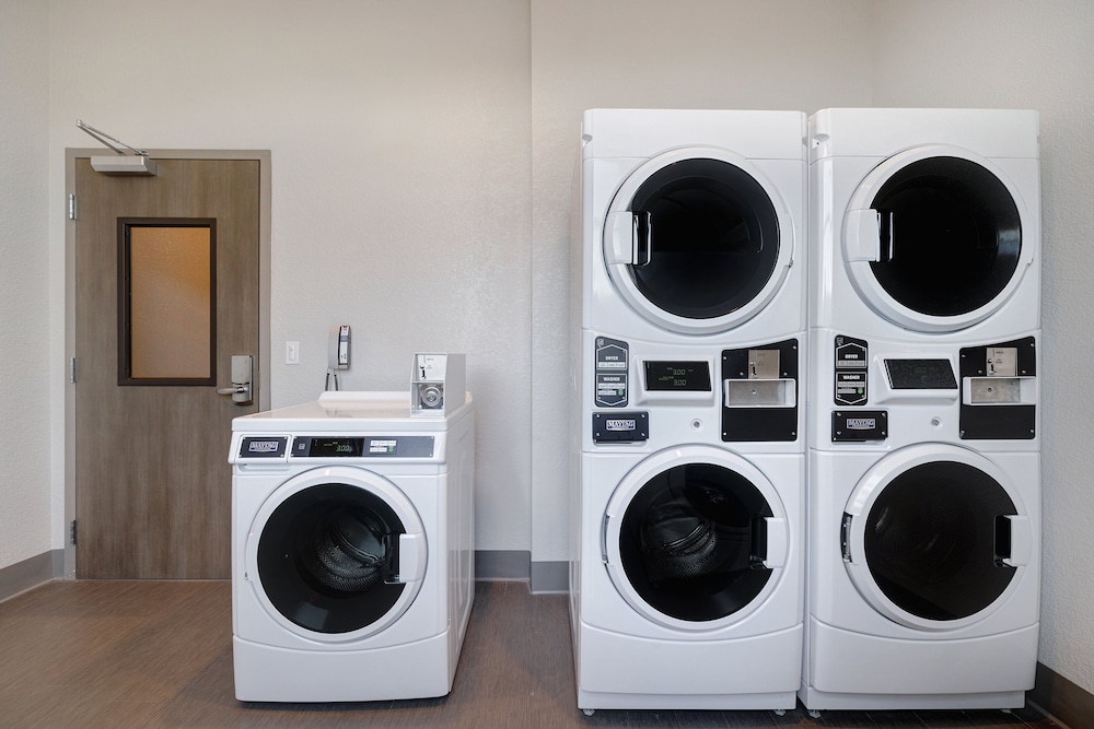 Holiday Inn Express & Suites Ontario Chino Hills by IHG - photo 37