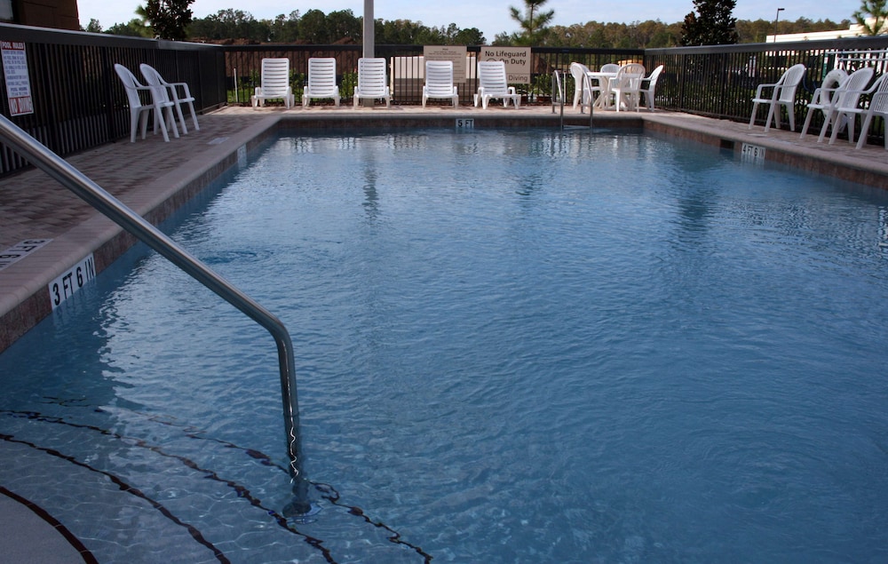 Hampton Inn & Suites Orlando John Young Pkwy S. Park - photo 11