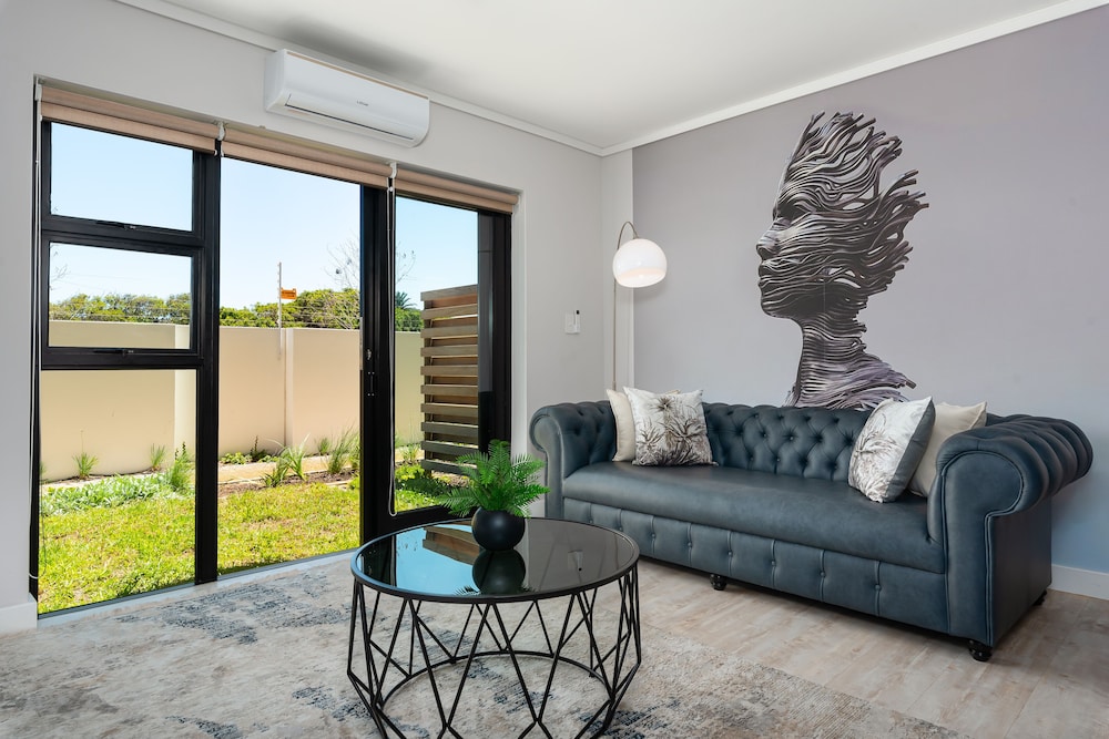 Burmeister on Park 007 — 4-Star Luxury Hotel in Cape Town, South Africa