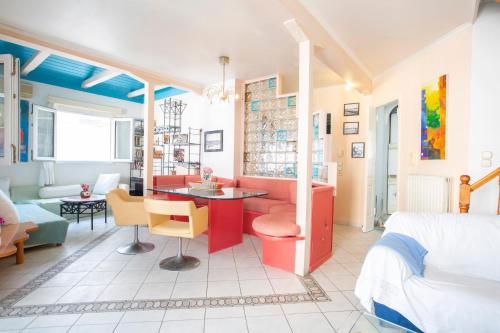 Locart Toulouse Lautrec Room — hotel in Lefkada
