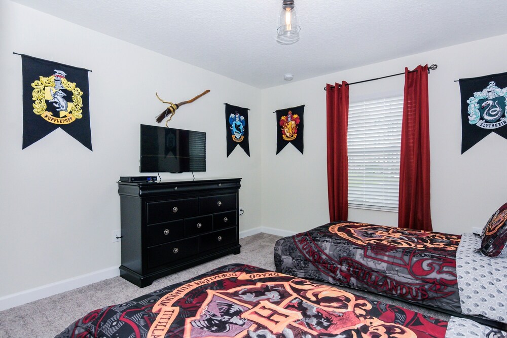 5 Bedrooms 4 Bathrooms Storey Lake 2373 Rt - photo 10