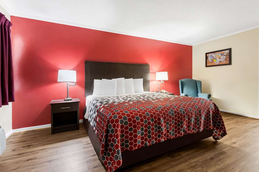 Econo Lodge St. George - photo 23