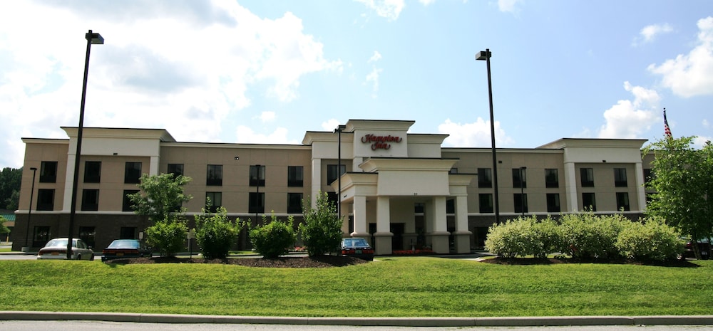 Hampton Inn Bennington - photo 36