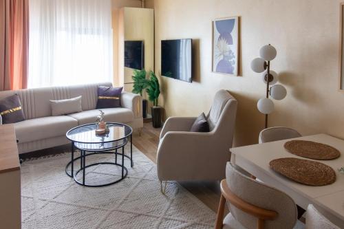 Brand New Stylish 2BR by the Coast in Yedikule — 4-Star Luxury Hotel in Istanbul, Turkey