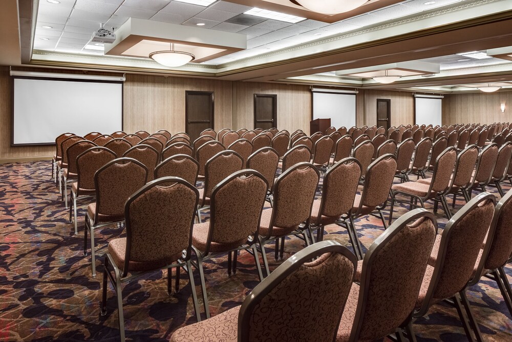 Holiday Inn Dubuque Galena by IHG - photo 53