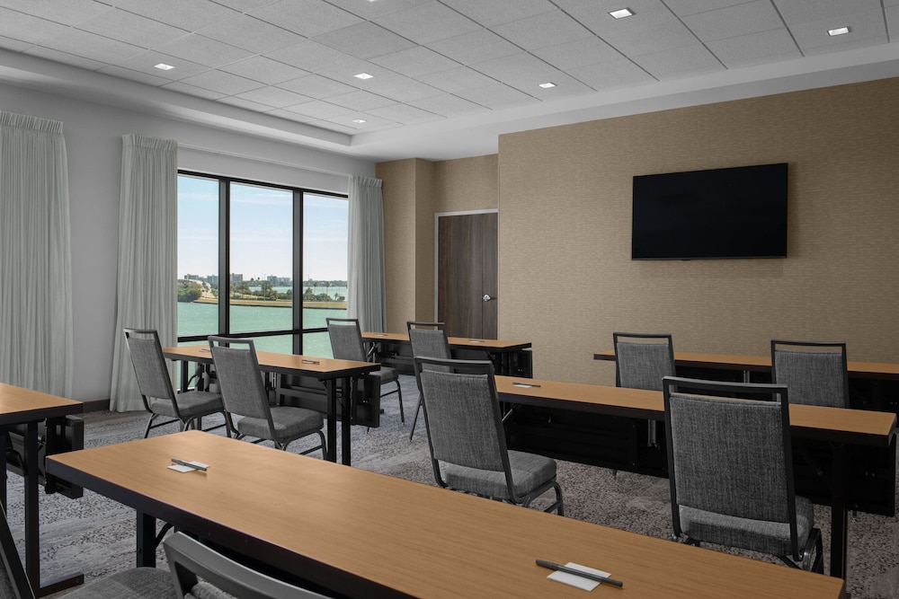 Courtyard by Marriott Clearwater Beach - photo 56