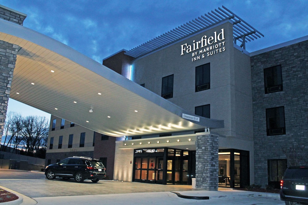 Fairfield Inn & Suites by Marriott St. Louis South - photo 41