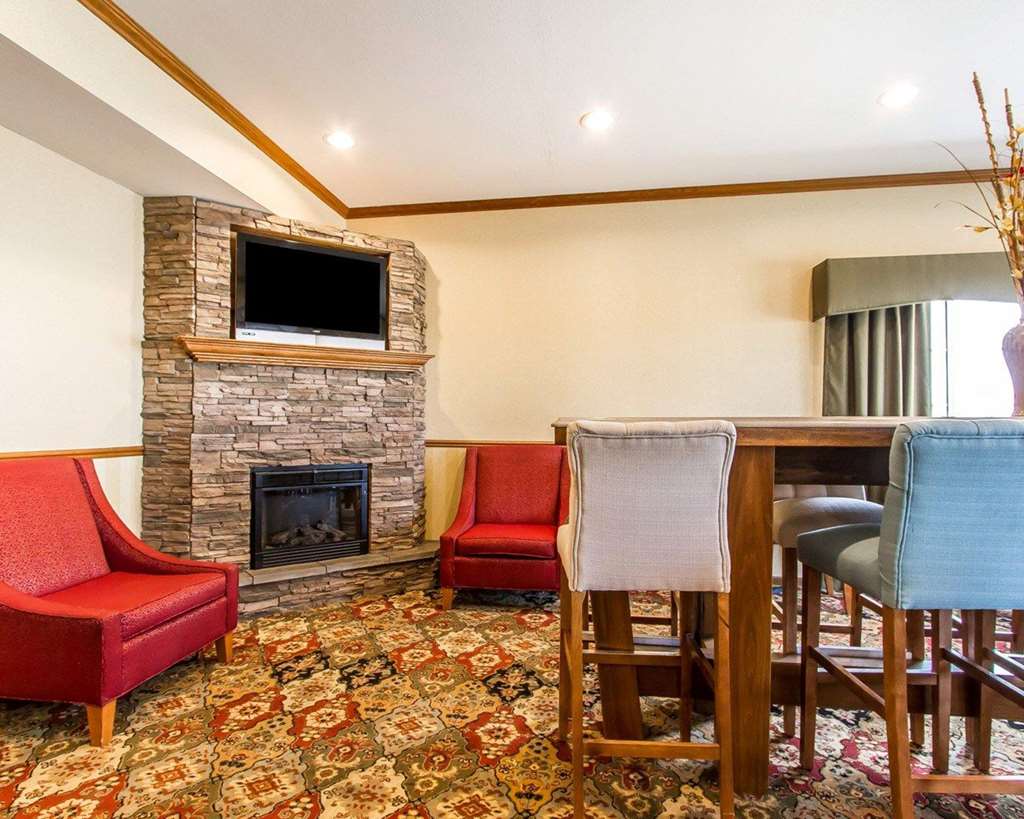 Quality Inn Pontiac - photo 7