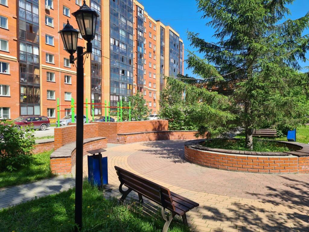 V Tikhom Ugolke Novosibirska Flat