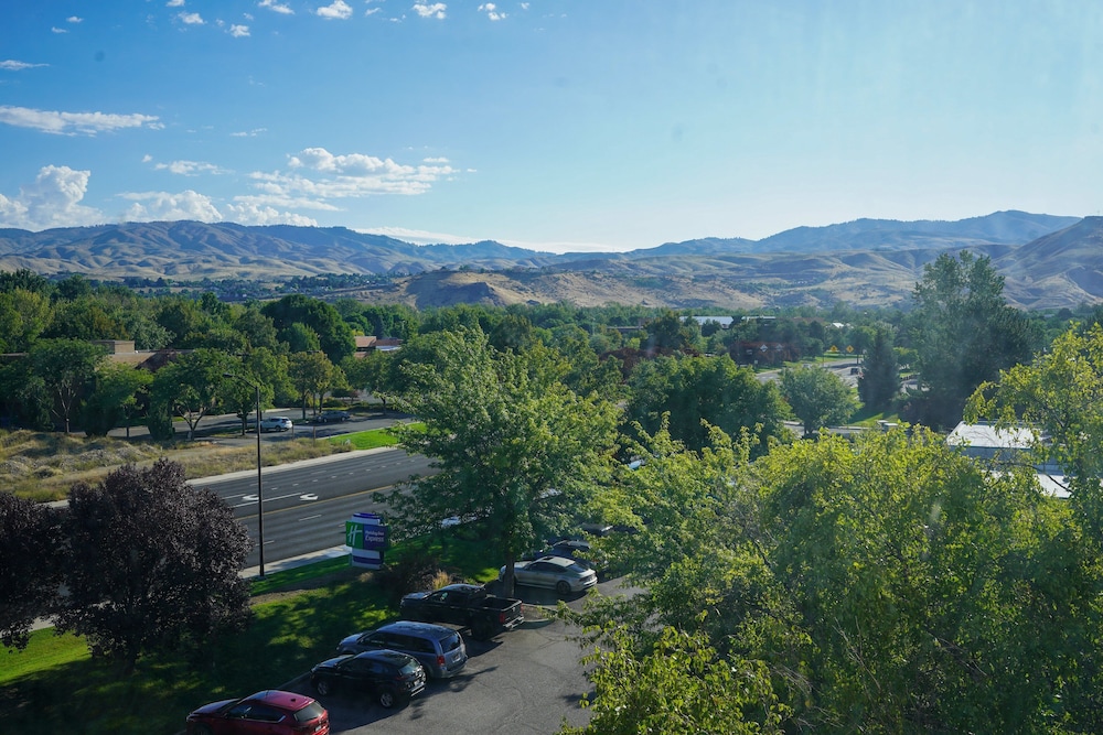 Holiday Inn Express Boise University Area by IHG - photo 85