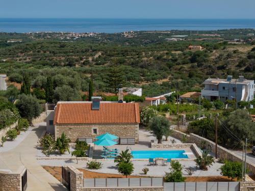 Villa Vasiliki Private Pool — 4-Star Luxury Hotel in Rethymno, Greece