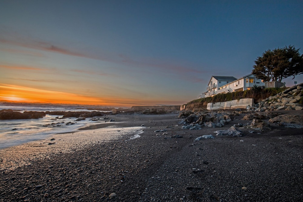 Black Sands Inn - photo 73