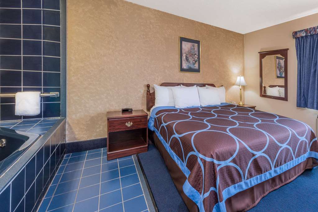 Super 8 by Wyndham Potosi - photo 12