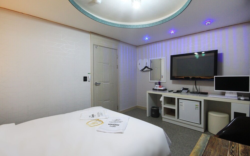 Gwangju Songjeong Station Spede — hotel near Gwangju Airport