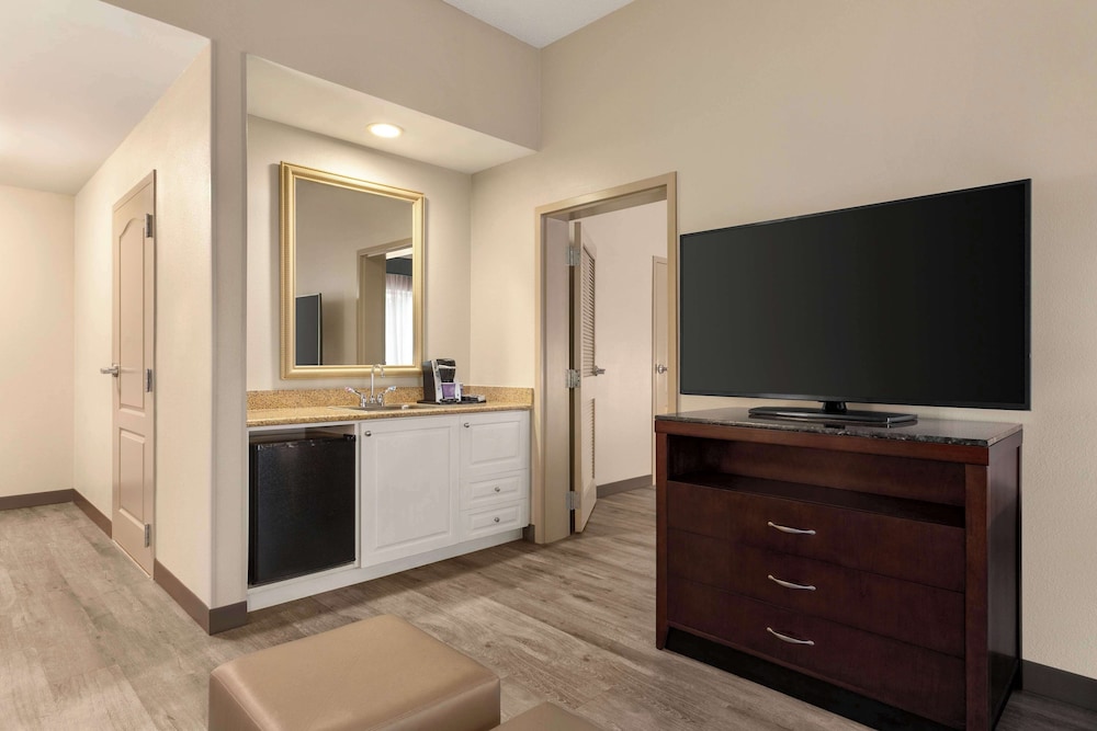 Hilton Garden Inn Fort Myers Airport FGCU - photo 15
