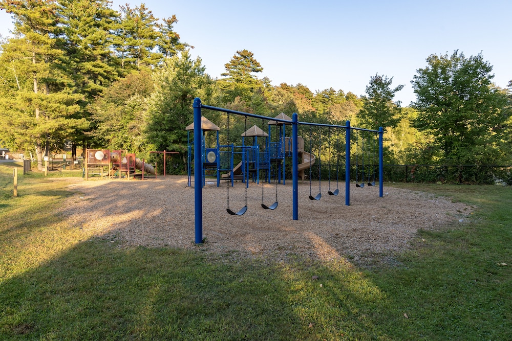 Tuxbury Pond Camping Resort Cottage - photo 71