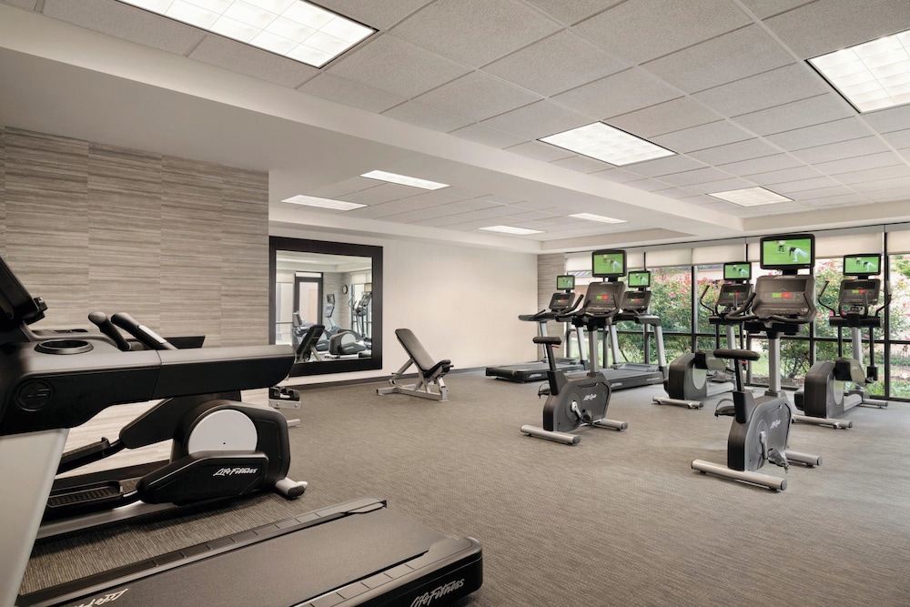 Courtyard by Marriott Charlotte Airport North - photo 15