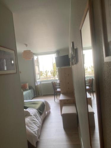 Ho Tel Du Parc in Saint-Jean-De-Maurienne, France