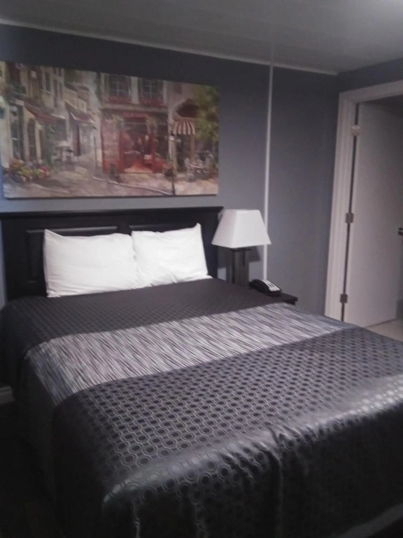 Essex Motel - photo 16