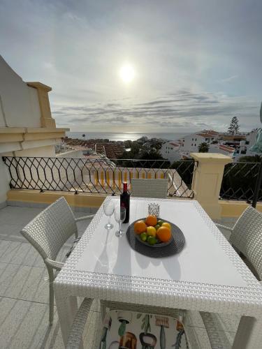 Island View - carbon neutral hotel in Adeje