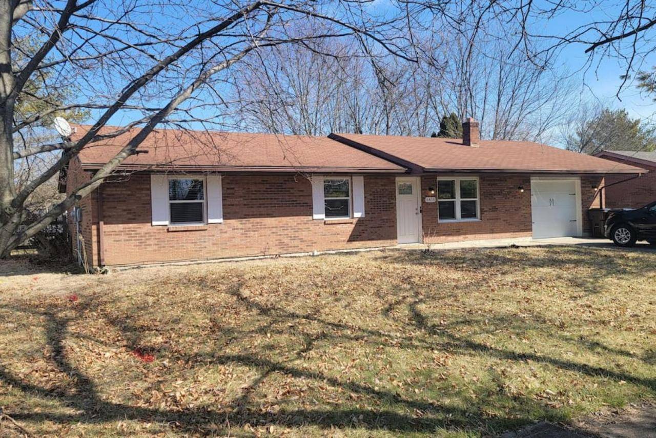 6418 Sandric lane Beautiful 3 BDRM Ranch home in Liberty Township — 4-Star Luxury Hotel in Jericho, United States