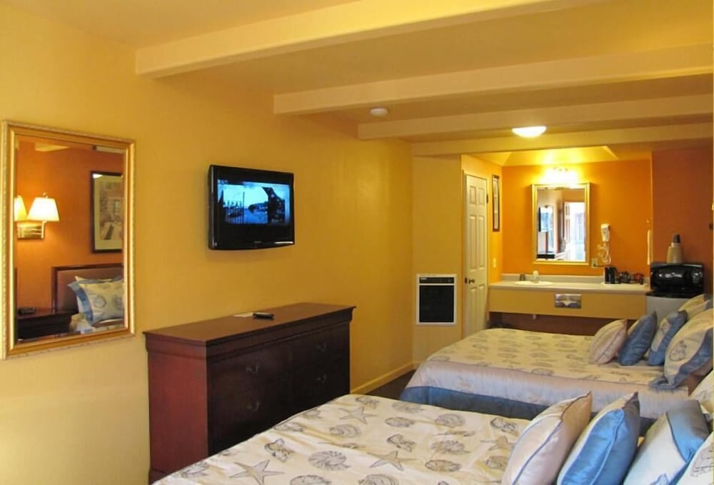 Coast Inn and Spa Fort Bragg - photo 13