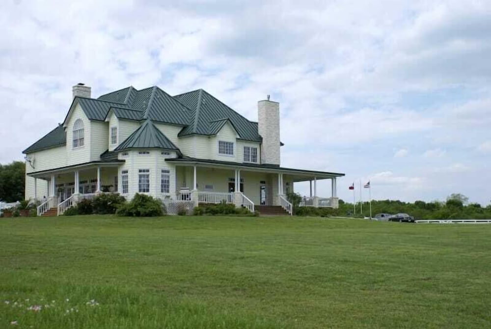 Lillian Farms Bed & Breakfast - photo 99