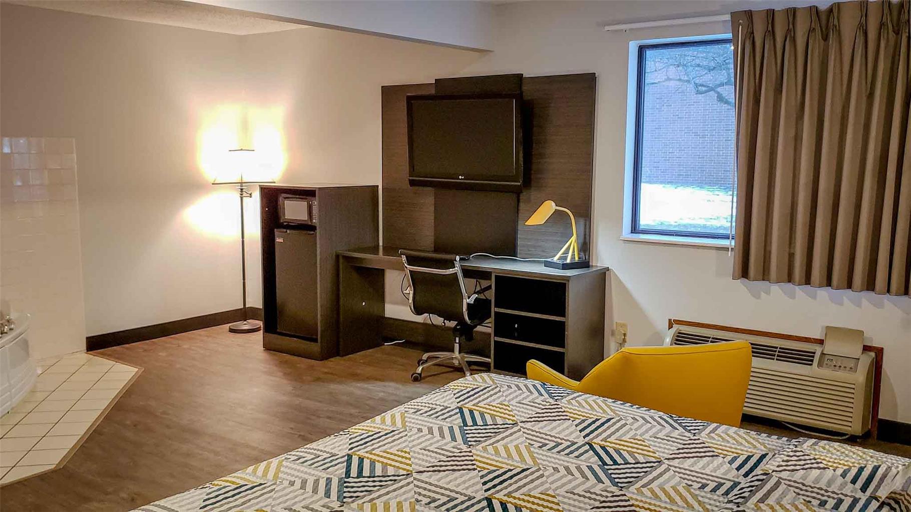 Motel 6 Kewanee IL - photo 21