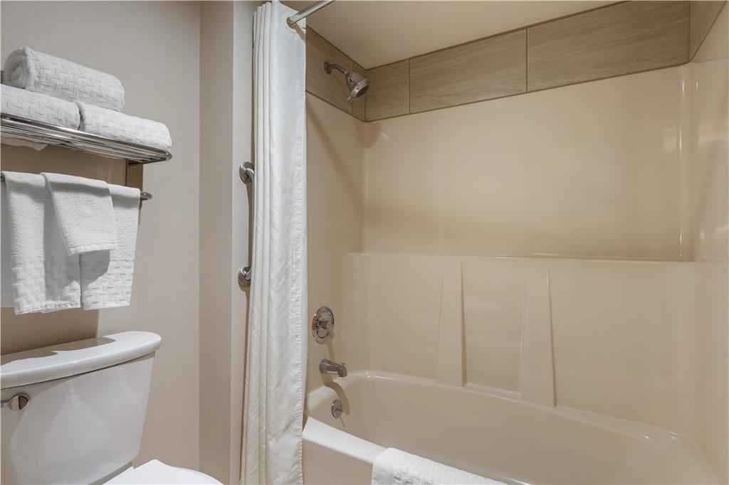 Best Western Plus Oak Harbor Hotel & Conference Center - photo 25