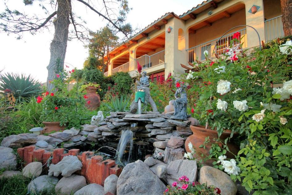 The Inn At Paradise - photo 4