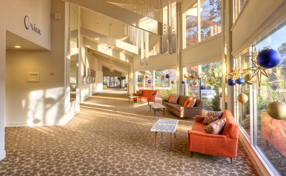Ashland Hills Hotel & Suites - photo 8