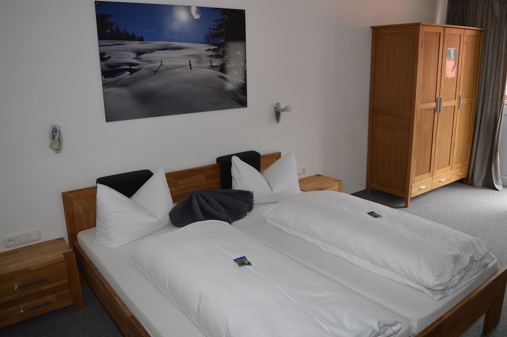 Bergsteiger Hotel Grüner Hut — Unknown City — photo 5