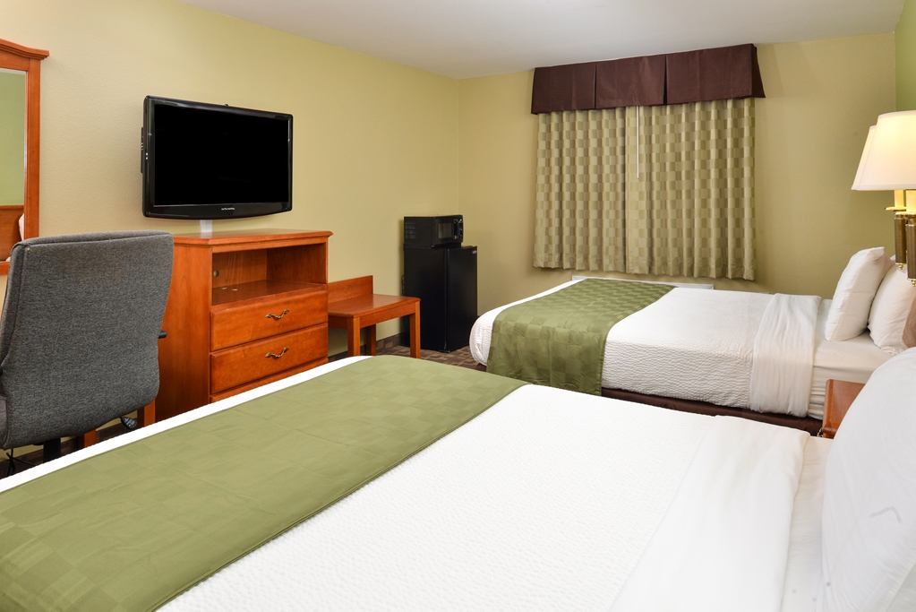 Americas Best Value Inn & Suites University Ave - photo 11