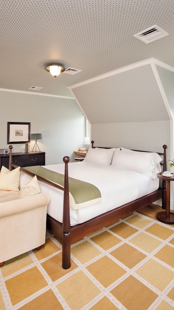 Canoe Place Inn and Cottages - photo 10