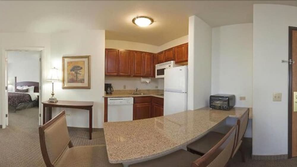 Staybridge Suites Rockford by IHG - photo 21