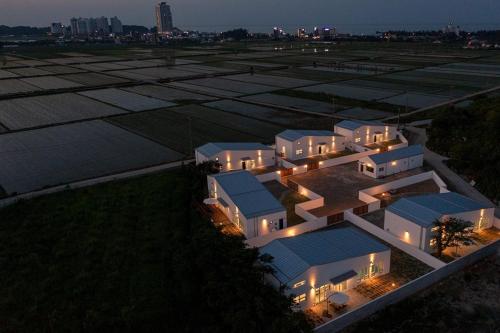 Private Gangneung Pool Villa — 4-Star Luxury Hotel in Gangneung, South Korea