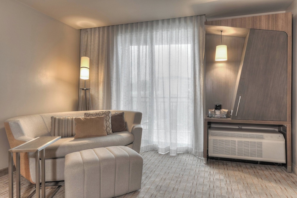Courtyard by Marriott Pigeon Forge - photo 21