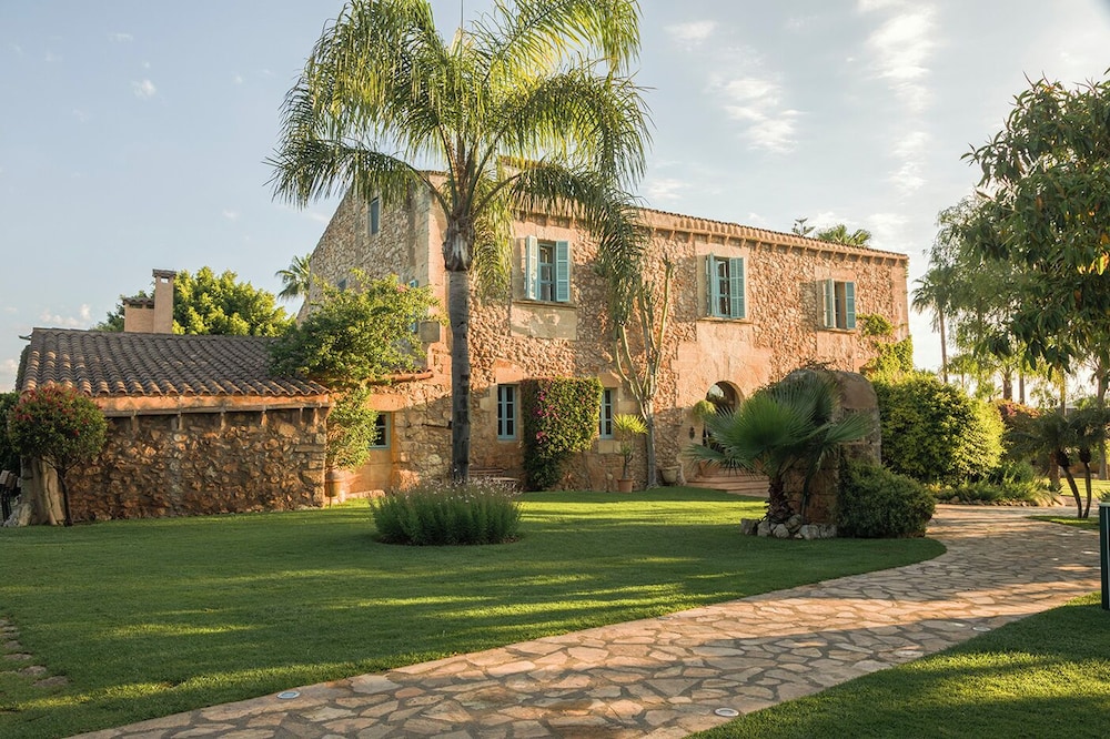 Reserva Rotana Hotel in Manacor, Spain