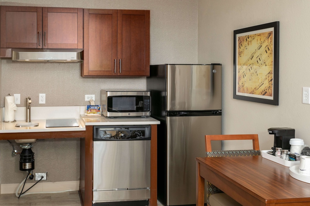 Hampton Inn & Suites Nashville Green Hills - photo 17