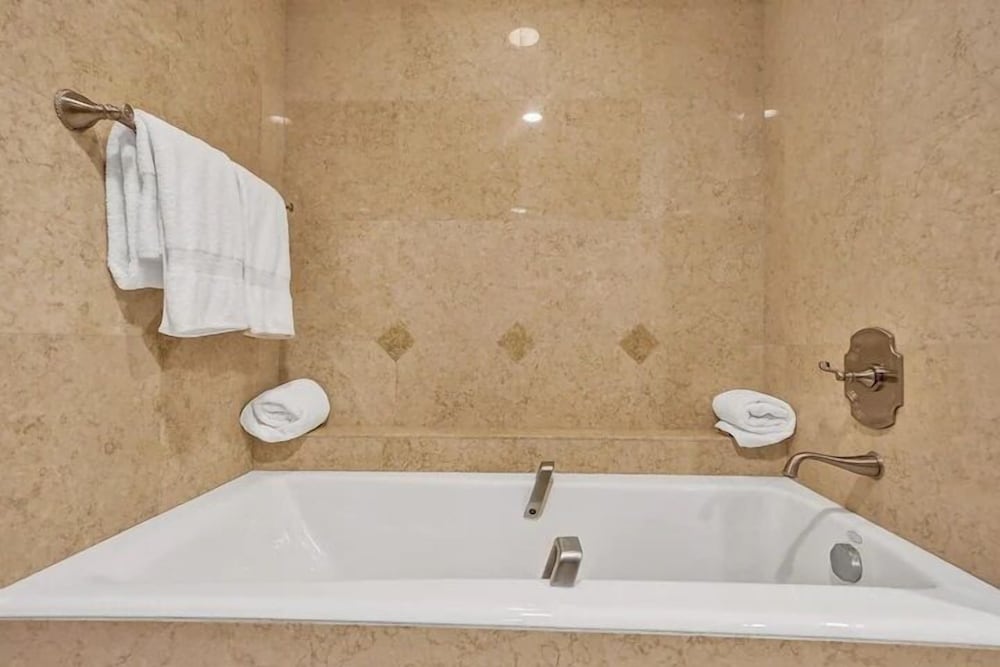 Private Residences at the Atlantic Resort and Spa - photo 60