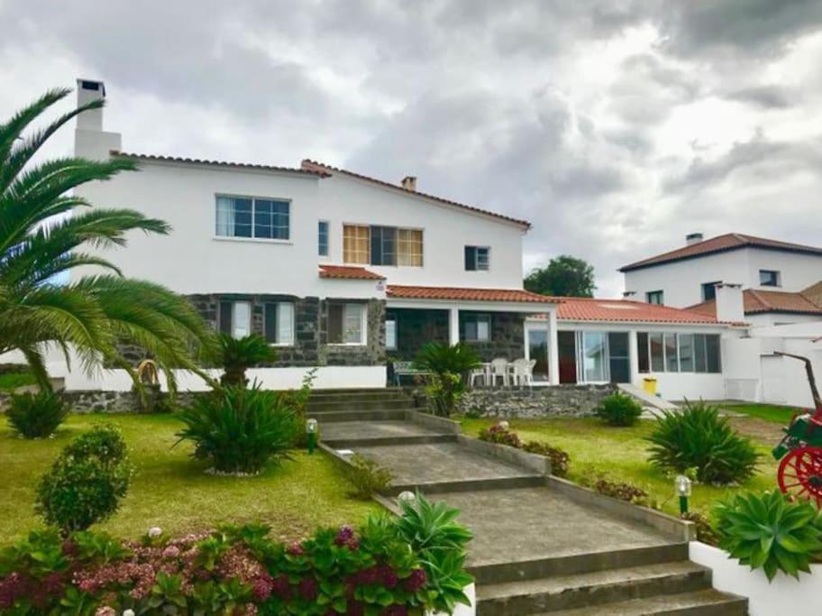 Ocean View Villa Retreat Quinta do Sol — 4-Star Luxury Hotel in Rabo De Peixe, Portugal