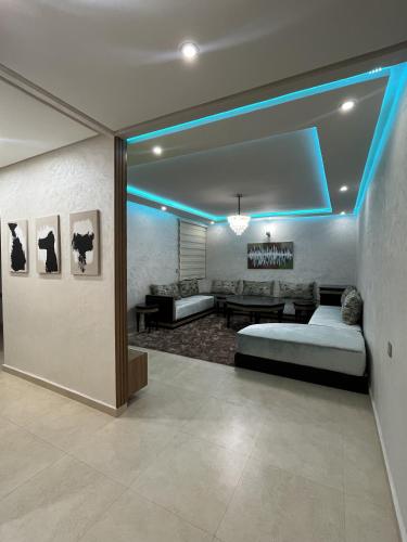 Modern Apartment with Fully Equipped Kitchen Perfect Location in Marrakech — 4-Star Luxury Hotel in Marrakesh, Morocco
