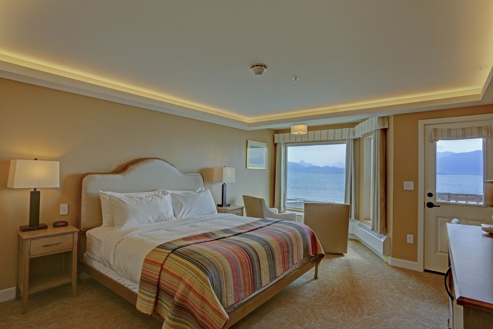 Land's End Resort - photo 17