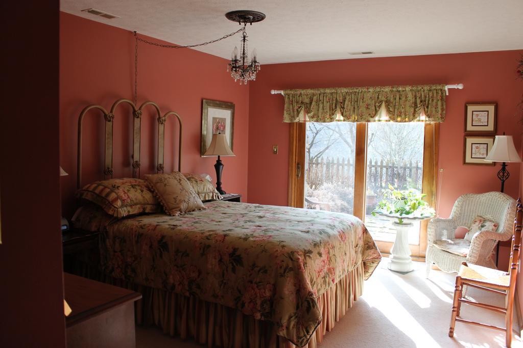 Mountain Song Inn - photo 17