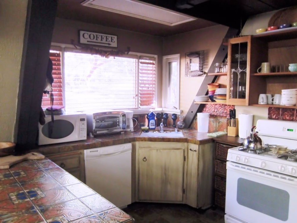 Always Inn Idyllwild Vacation Cottages - photo 11