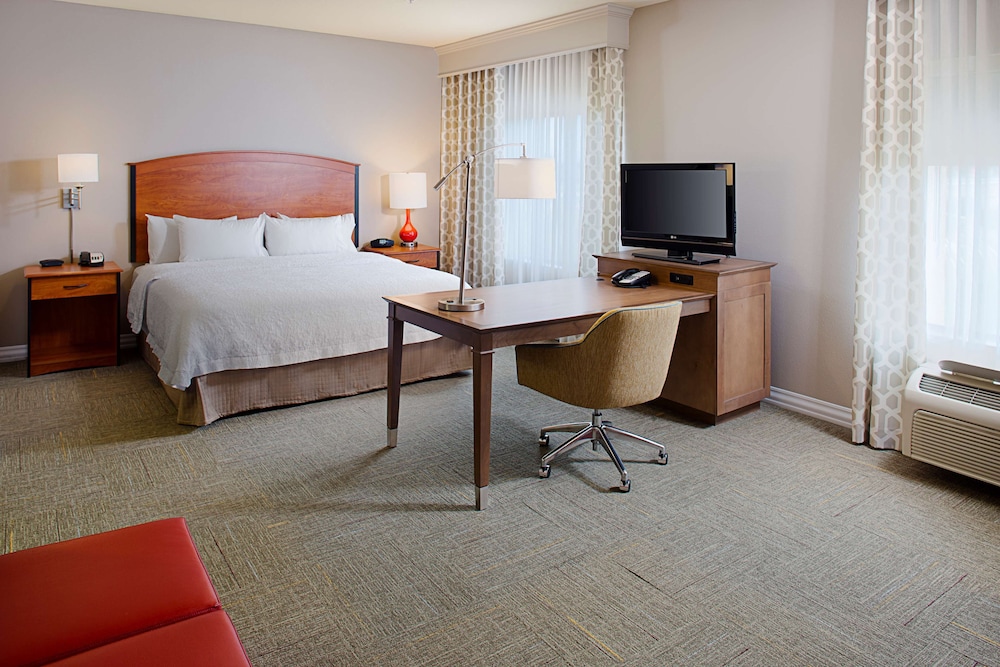 Hampton Inn & Suites Lancaster - photo 4