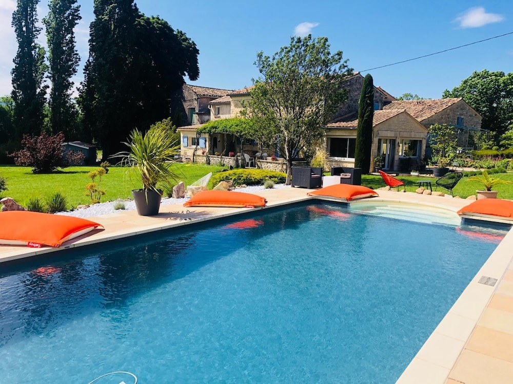 La Bastide Des Bourguets — Sault