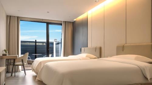 云泊夜酒店浦东机场店Yunboye Hotel PVG Airport Disneyland Free Shuttle in Shanghai, People's Republic of China